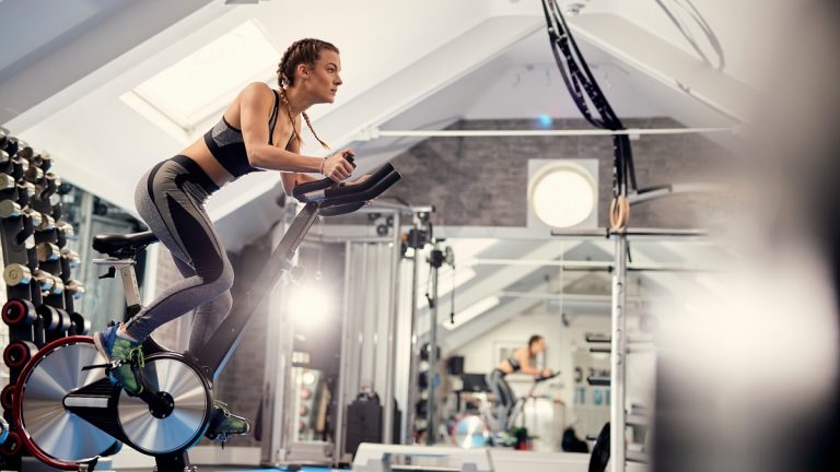 How Spin Studios Rebuild Exercise Consistency for People Who Have Failed Multiple Fitness Programs in Singapore